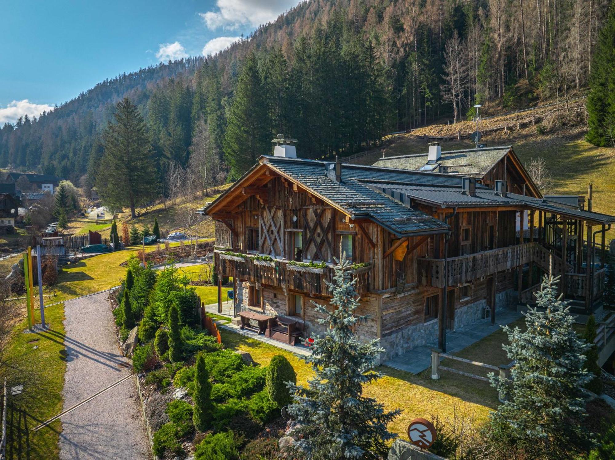 Alpine Mountain Chalet ซาน วิจลิโอ ดิ มาเรบเบ ภายนอก รูปภาพ
